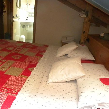 B&B La Casa Delle Bambole Панкия Екстериор снимка