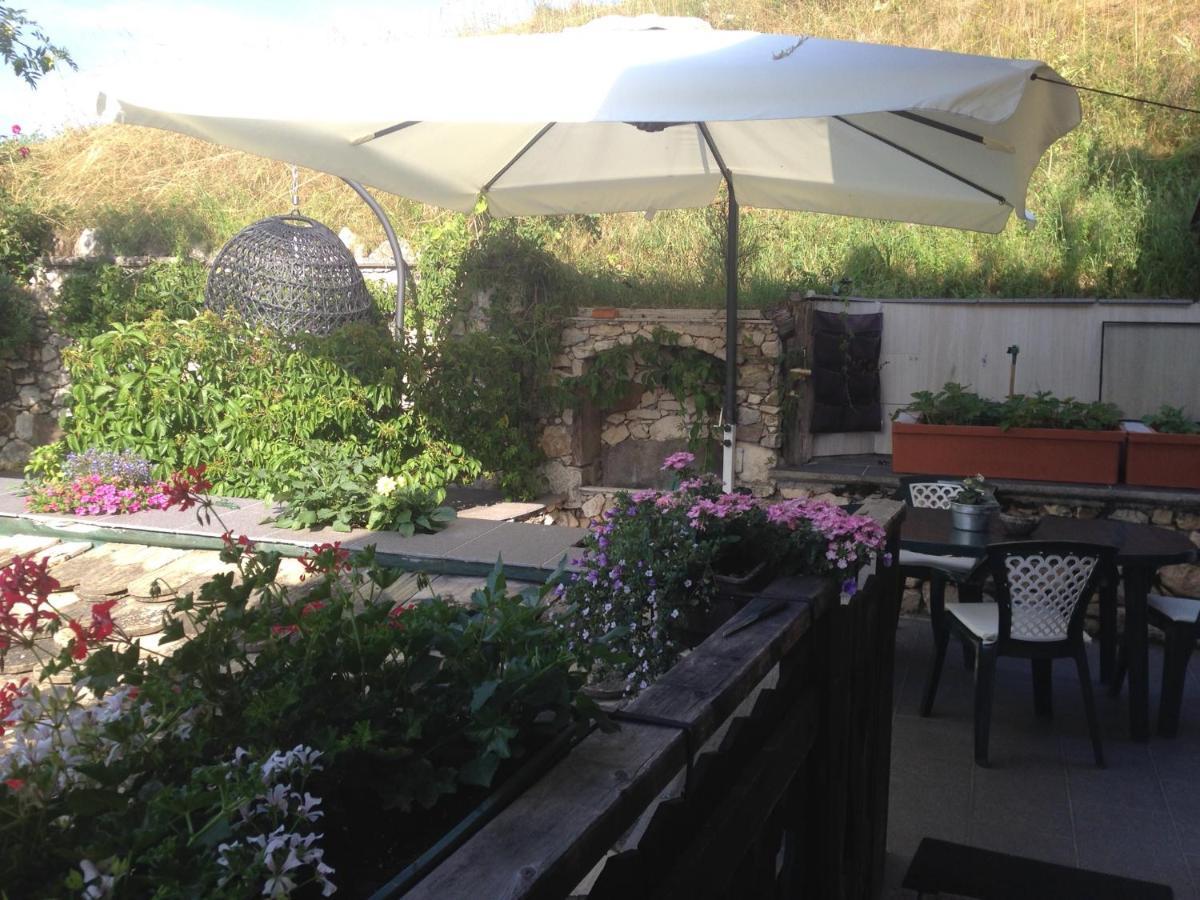 B&B La Casa Delle Bambole Панкия Екстериор снимка